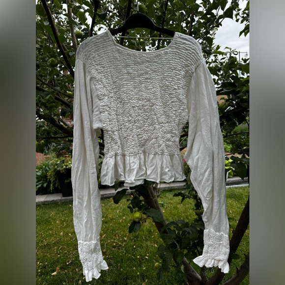 FREE PEOPLE Free Spirit Smocked Bust Blouse with Draped Sleeves, White - Sz L - Picture 16 of 17